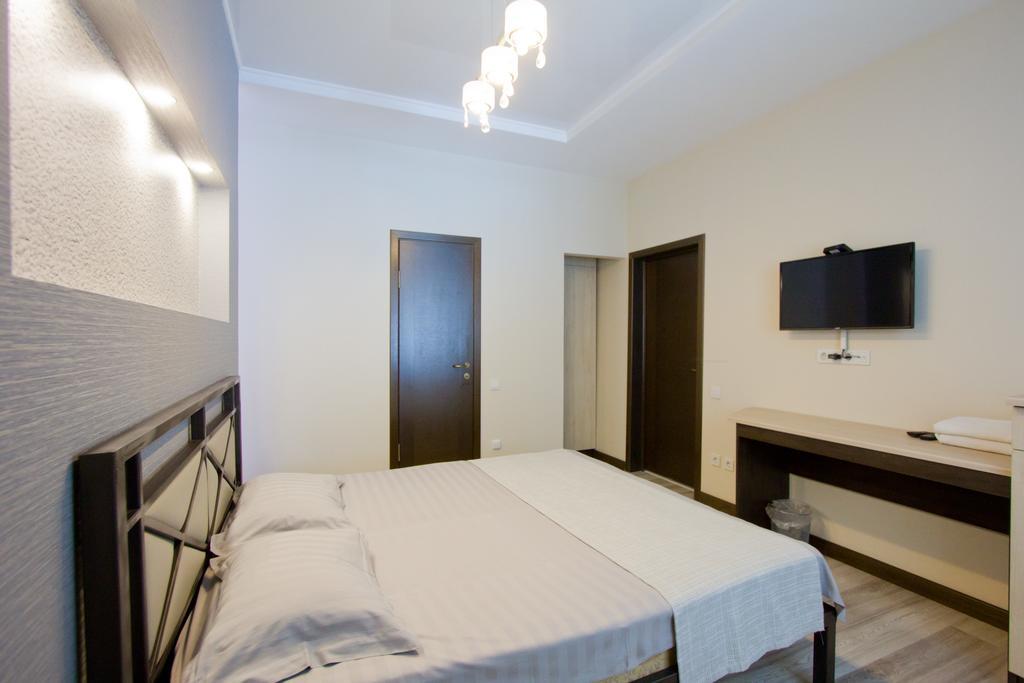 Center Hotel Bișkek Exterior foto